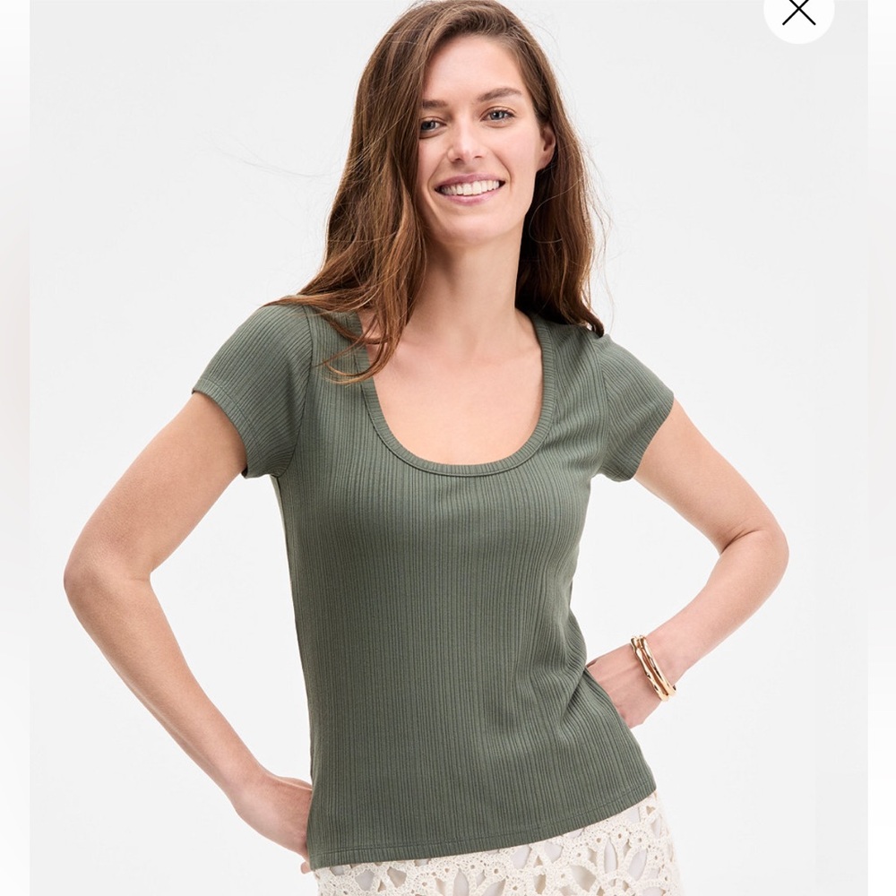Women's Ribbed Scoop-Neck Top